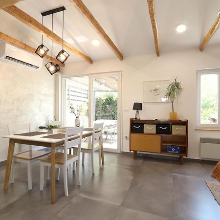 Holiday House "Laurus Garden" With Private Parking Medulin Extérieur photo