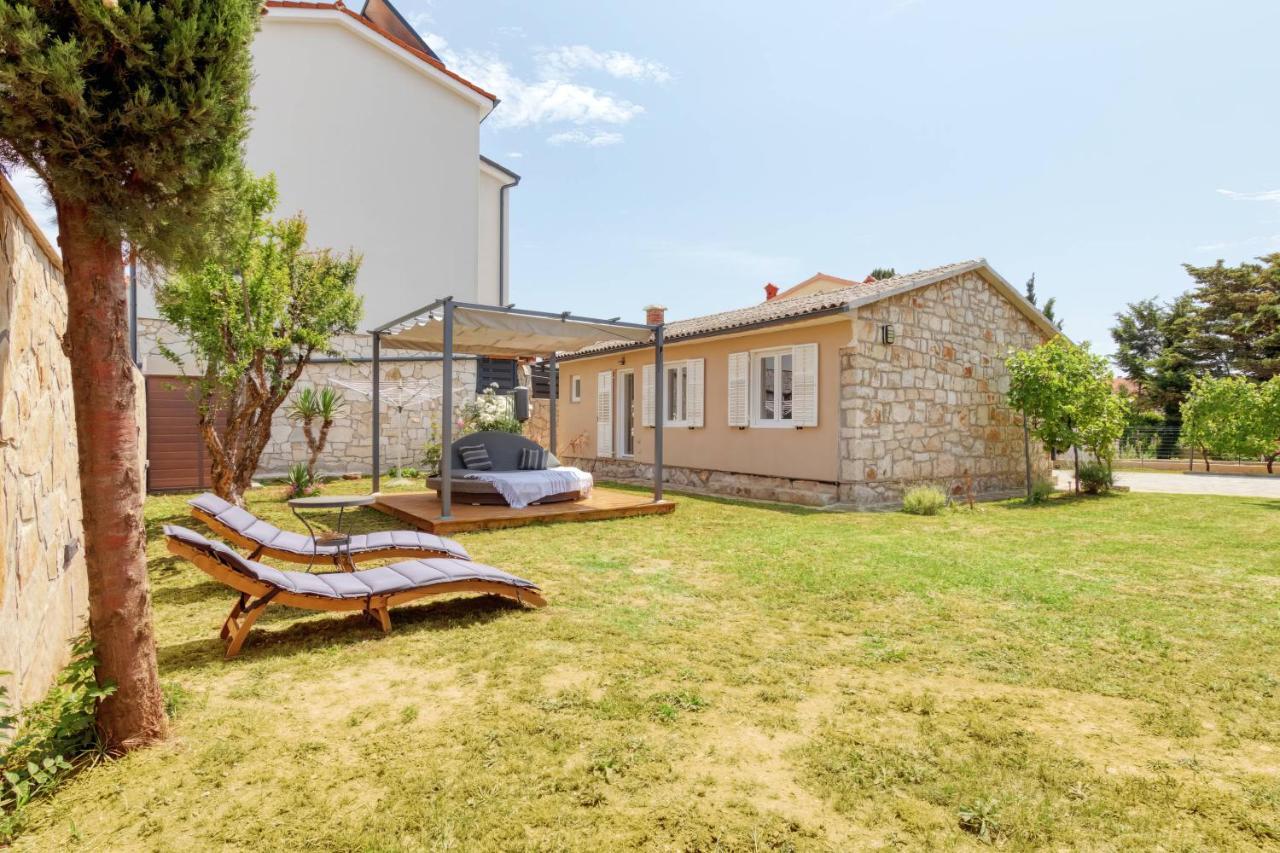 Holiday House "Laurus Garden" With Private Parking Medulin Extérieur photo