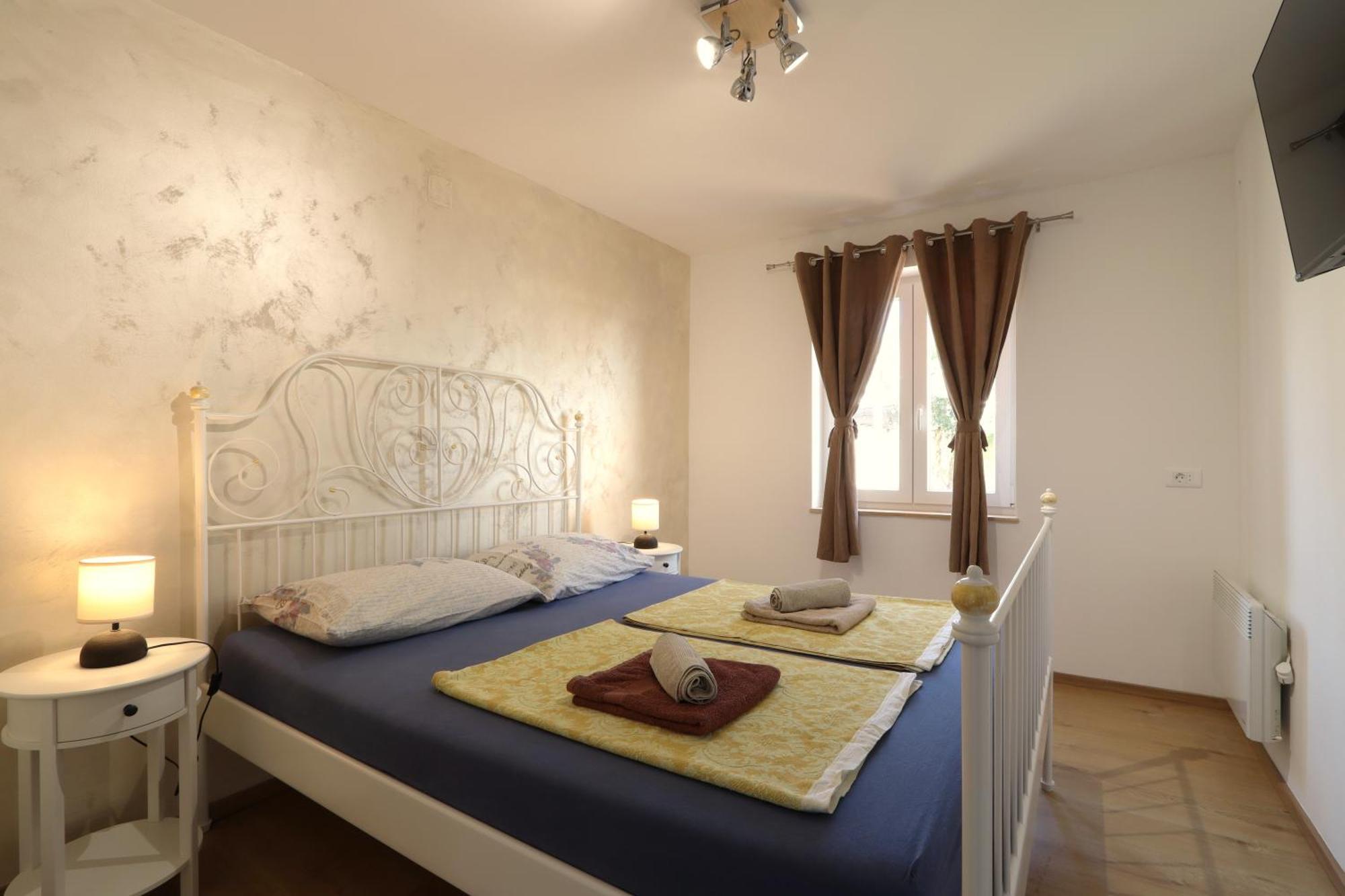 Holiday House "Laurus Garden" With Private Parking Medulin Extérieur photo